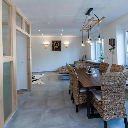 Ferienhaus Braubach 別荘 *